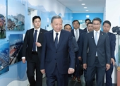 Party chief visits Busan Port, highlights potential of Vietnam–RoK maritime cooperation